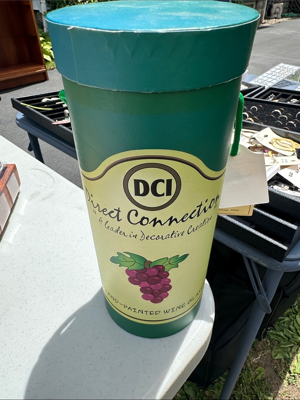 DCI Green Decorative Wine Gift Tube with Grape Motif